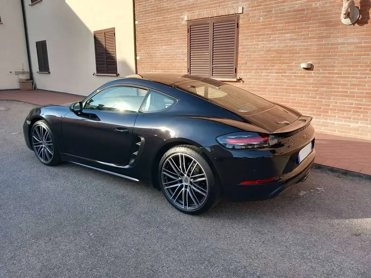 Usata Porsche 718 Cayman 299 CV (219 kW) 2017 Nero Coupé