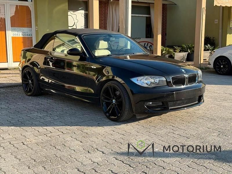 Usata BMW 120 176 CV (129 kW) 2009 Viola Utilitaria