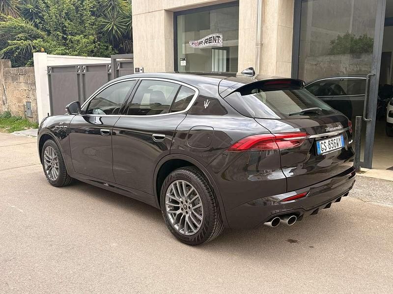 Begagnad Maserati Grecale GT 250 HK (183 kW) 2024 Svart SUV