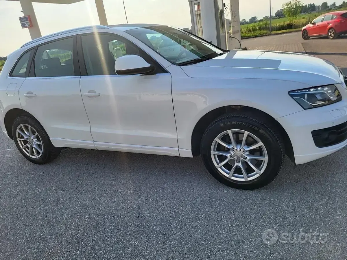 Usata Audi Q5 239 CV (175 kW) 2010 Bianco SUV