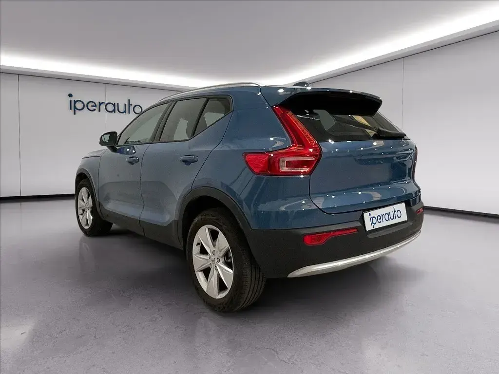 Usata Volvo XC40 Core 129 CV (94 kW) 2023 Blu SUV