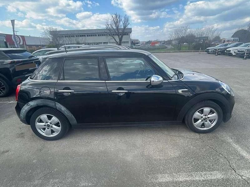 Occasion Mini Cooper D 116 ch (85 kW) 2015 Noir Citadine