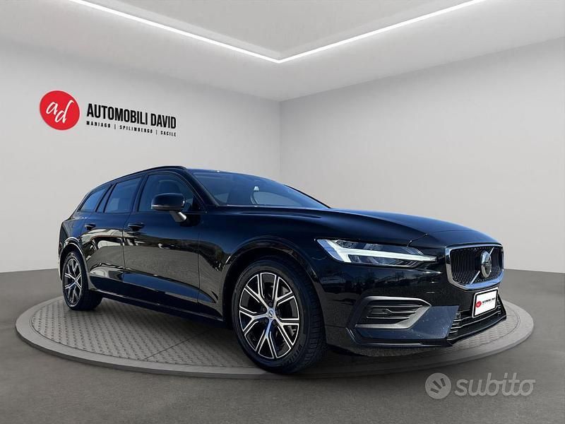 Usata Volvo V60 197 CV (144 kW) 2023 Nero Station wagon