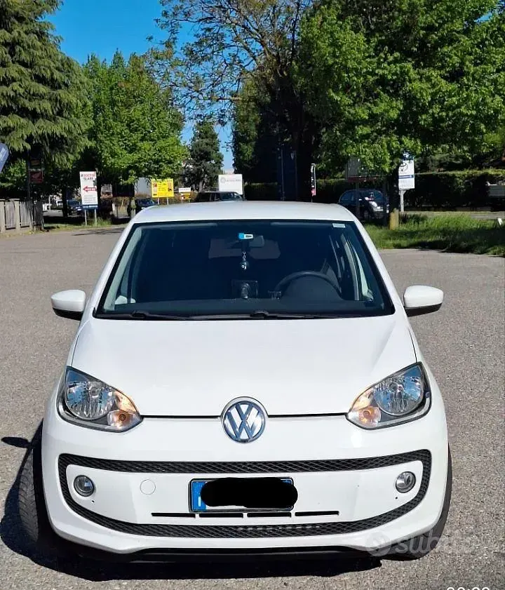 Usata VW up! 68 CV (50 kW) 2015 Bianco Utilitaria