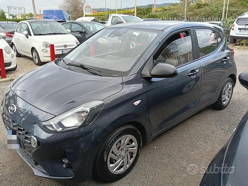 Usata Hyundai i10 Advanced 66 CV (48 kW) 2022 Grigio Utilitaria