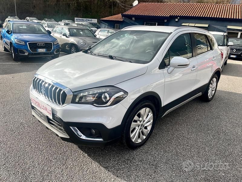Bianco Usata 2017 Suzuki SX4 S-Cross SUV | 14.490 € (Cara) - Immagine 1/4