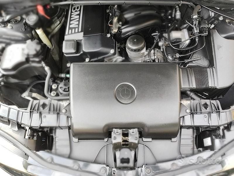 Usata BMW 116 Efficient Dynamics 116 CV (85 kW) 2005 Nero Utilitaria