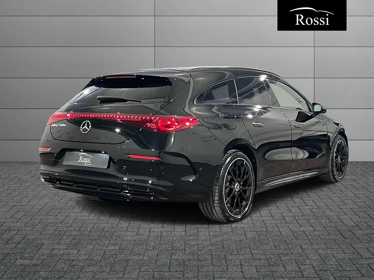 Nuova Mercedes CLA 250+ 200 kW (272 CV) 2026 Berlina