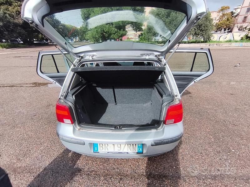 Usata VW Golf IV 75 CV (55 kW) 2001 Grigio Berlina