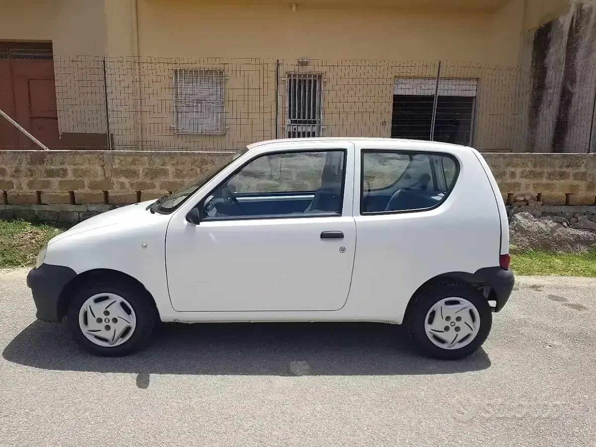 Usata Fiat 1100 54 CV (39 kW) 2006 Bianco Berlina