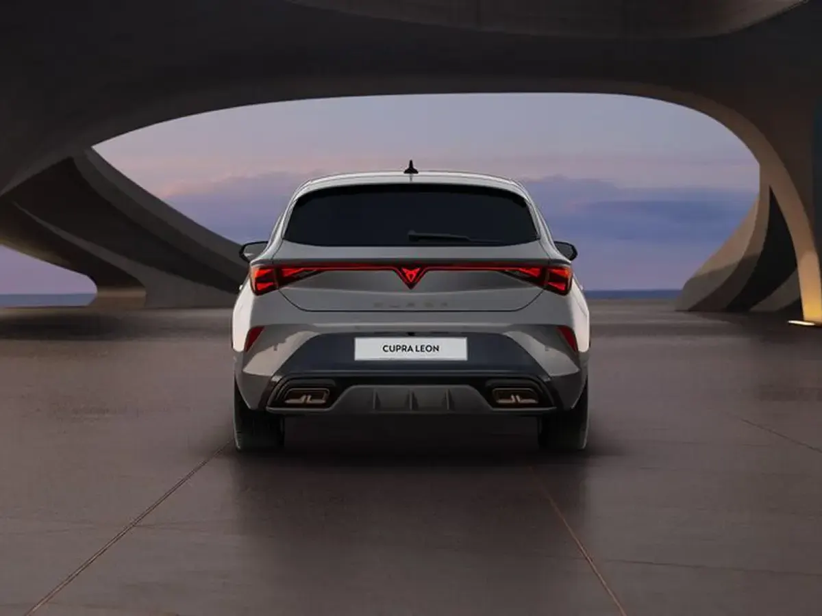 Nuova Cupra Leon 204 CV (150 kW) 2026 Grigio graphene Berlina