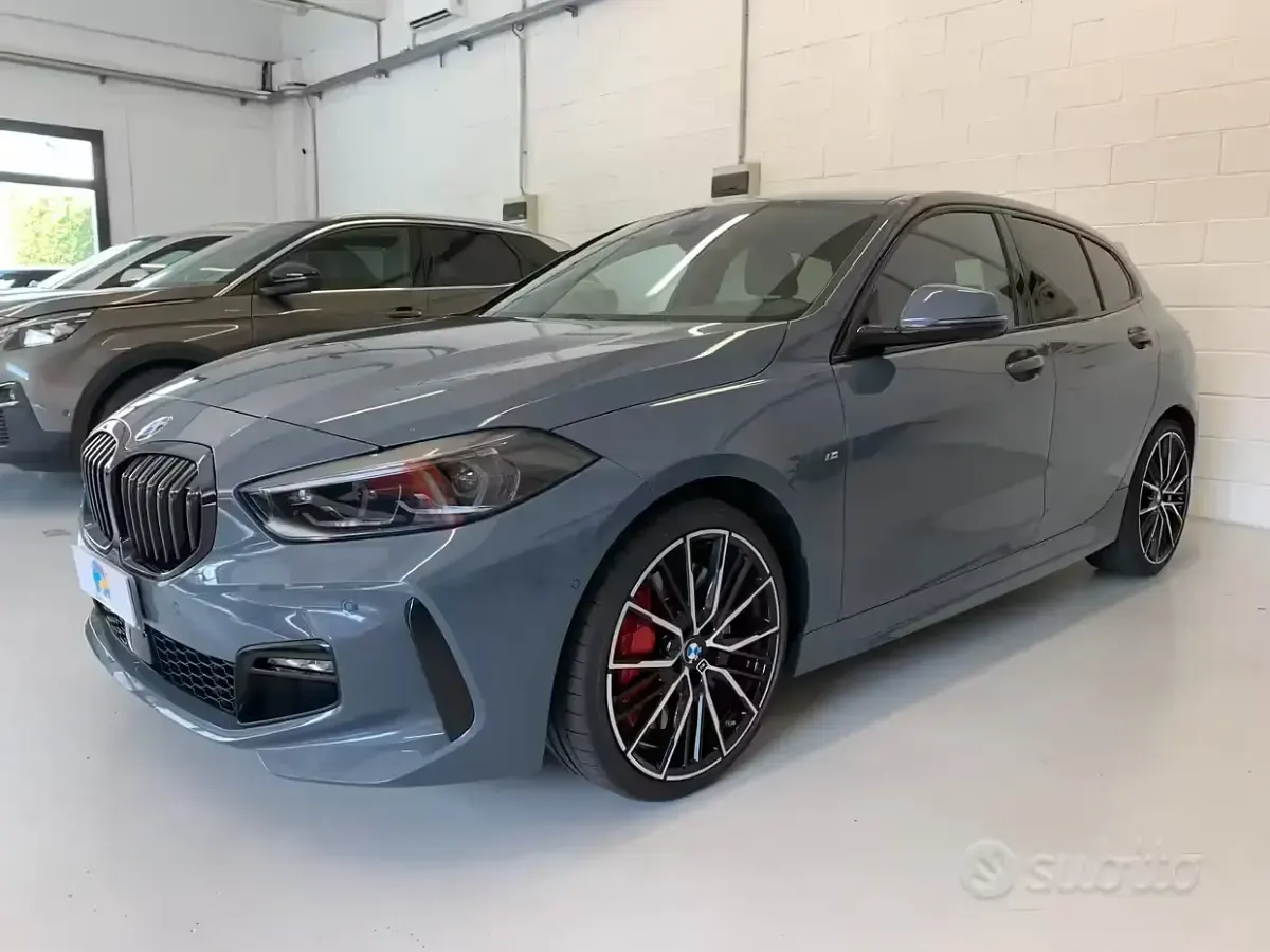 Usata BMW 118 M Sport 150 CV (110 kW) 2023 Grigio Utilitaria