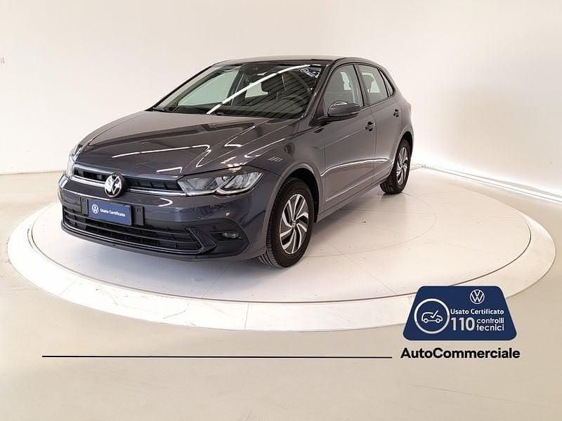 Usata VW Polo Life 95 CV (69 kW) 2025 Grigio scuro Utilitaria