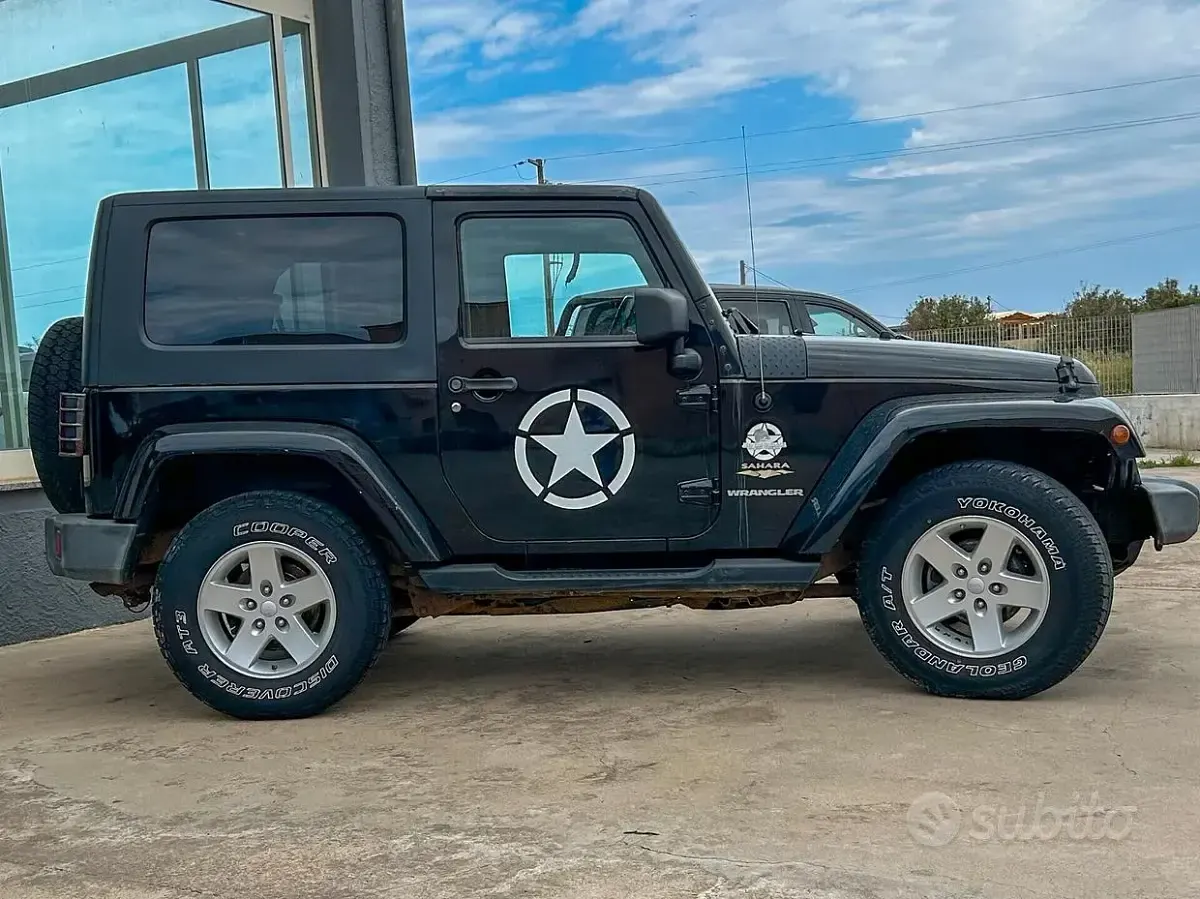 Usata Jeep Wrangler Sahara 177 CV (130 kW) 2008 Nero SUV