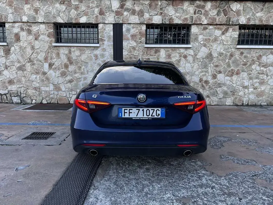 Usata Alfa Romeo Giulia Business 179 CV (131 kW) 2016 Berlina