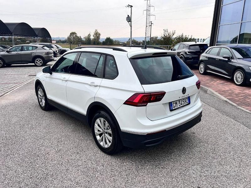 Usata VW Tiguan Life 245 CV (180 kW) 2023 Bianco SUV