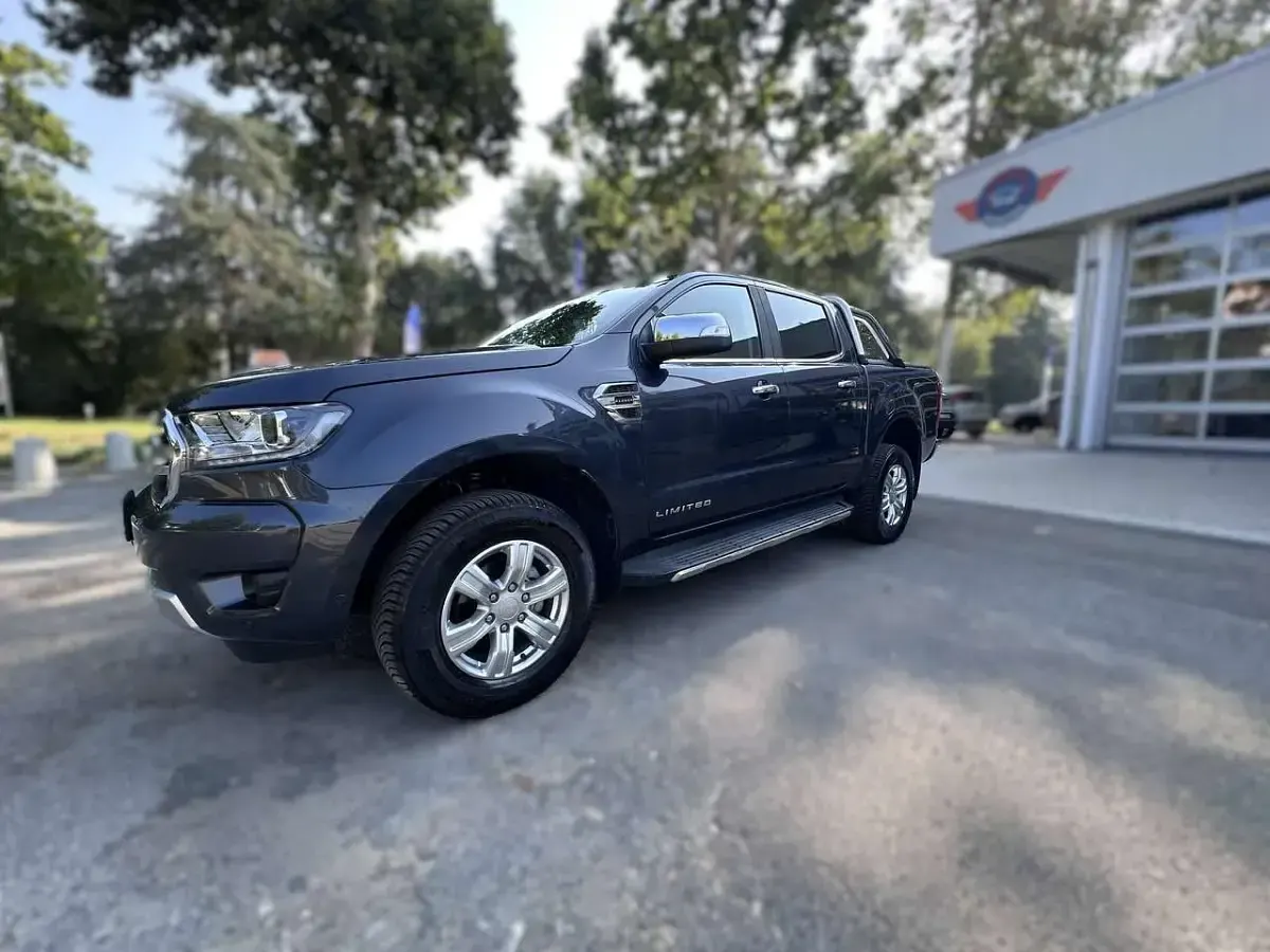 Usata Ford Ranger Limited 170 CV (125 kW) 2023 Grigio Pick-up