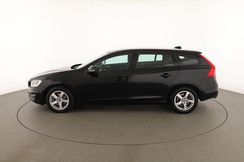 Usata Volvo V60 Kinetic 120 CV (88 kW) 2016 Nero Station wagon