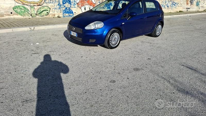 Usata Fiat Grande Punto 75 CV (55 kW) 2008 Blu Utilitaria