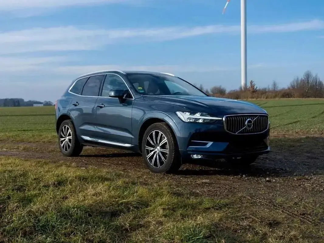 Usata Volvo XC60 Inscription 197 CV (144 kW) 2021 Blu/azzurro SUV