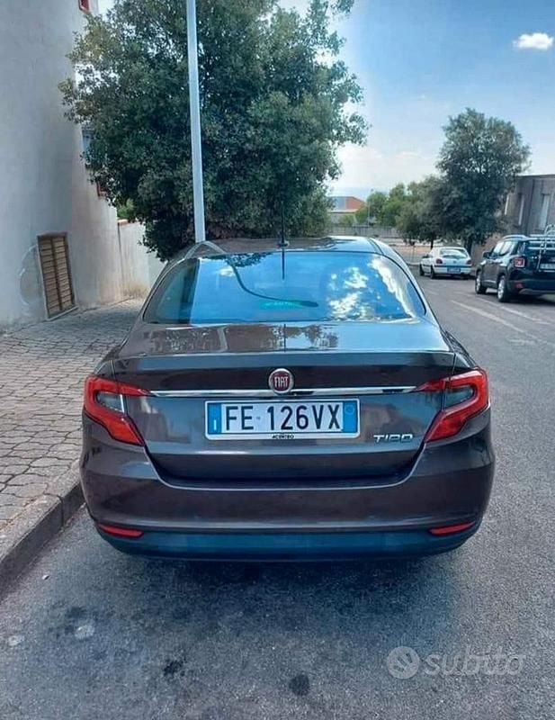 Usata Fiat Tipo 120 CV (88 kW) 2016 Berlina