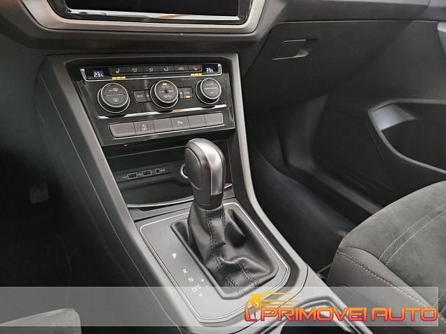 Usata VW Touran Comfortline 150 CV (110 kW) 2019 Argento Monovolume