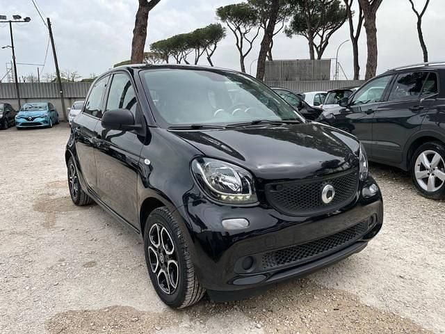 Usata Smart ForFour 70 CV (51 kW) 2018 Nero Utilitaria