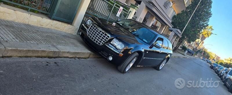 Nero Usata 2006 Chrysler 300C Station wagon | 2499 € (Ottimo prezzo) - Immagine 1/4