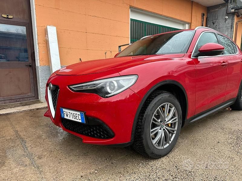 Usata Alfa Romeo Stelvio Executive 190 CV (139 kW) 2019 Rosso SUV