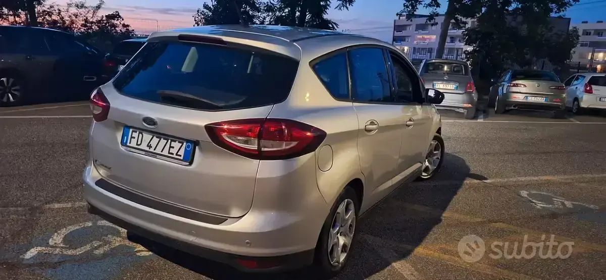 Usata Ford C-MAX Business Edition 120 CV (88 kW) 2016 Grigio Monovolume