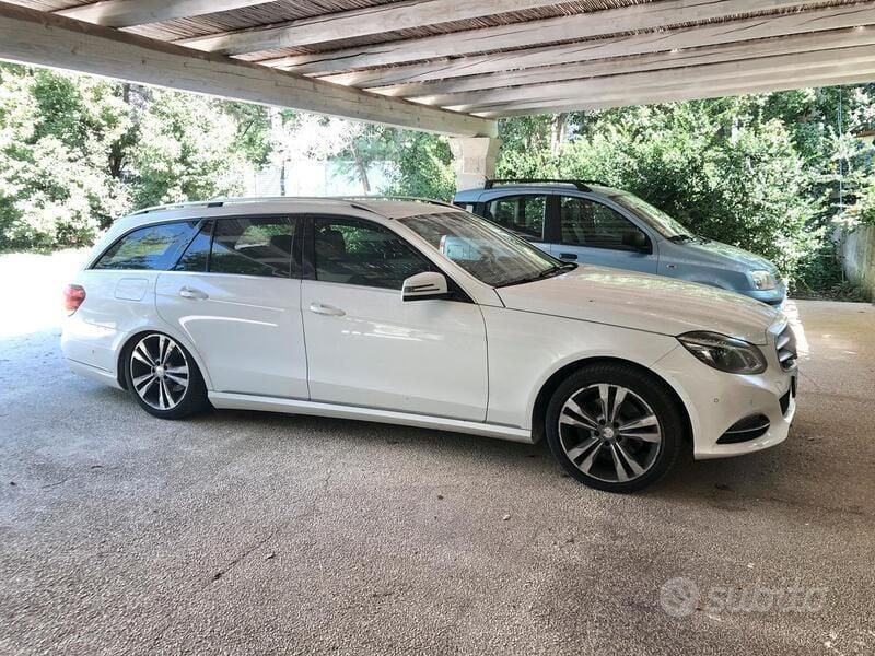 Usata Mercedes E250 204 CV (150 kW) 2015 Bianco Station wagon