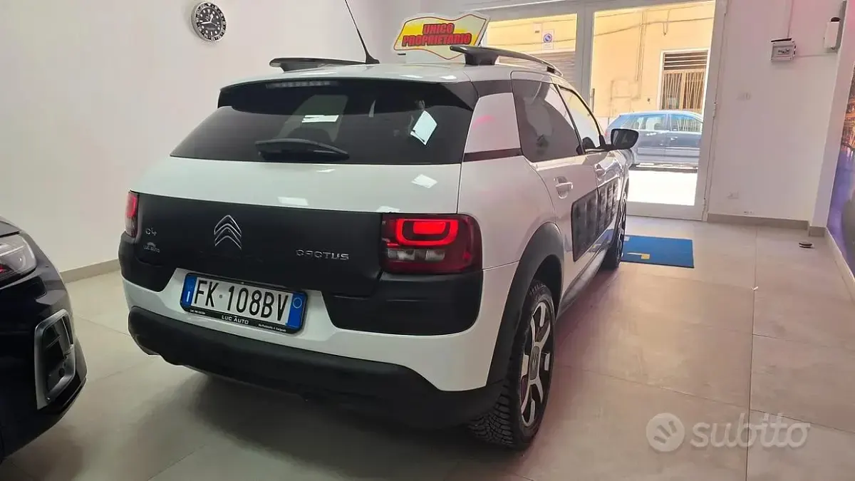 Usata Citroën C4 Cactus Shine 99 CV (72 kW) 2017 Bianco Utilitaria