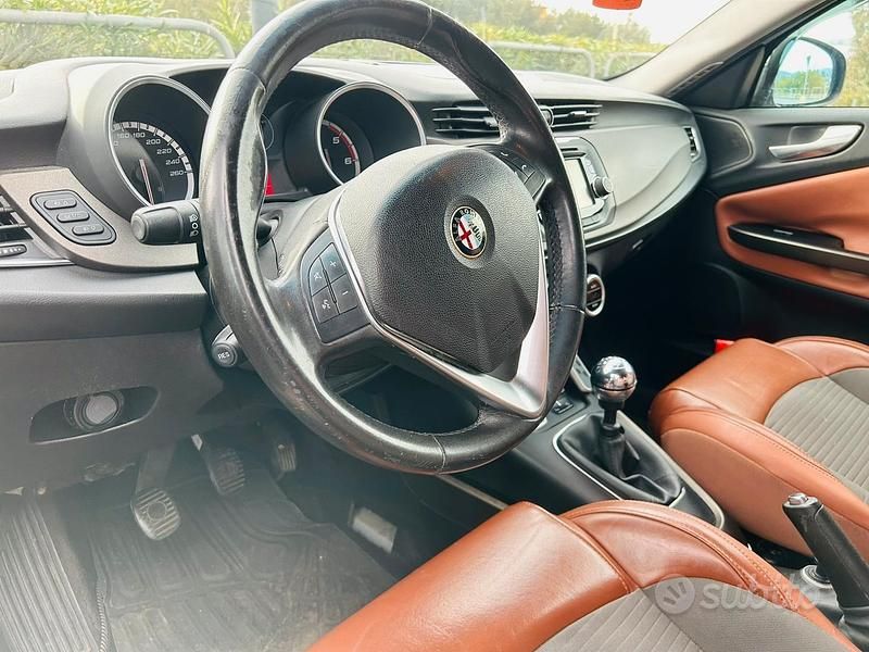 Usata Alfa Romeo Giulietta 150 CV (110 kW) 2016 Berlina