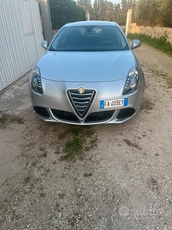 Usata Alfa Romeo Giulietta 120 CV (88 kW) 2015 Grigio Utilitaria