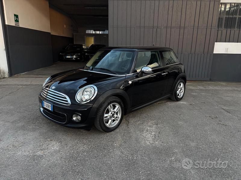 Begagnad Mini One D 90 HK (66 kW) 2013 Svart Halvkombi