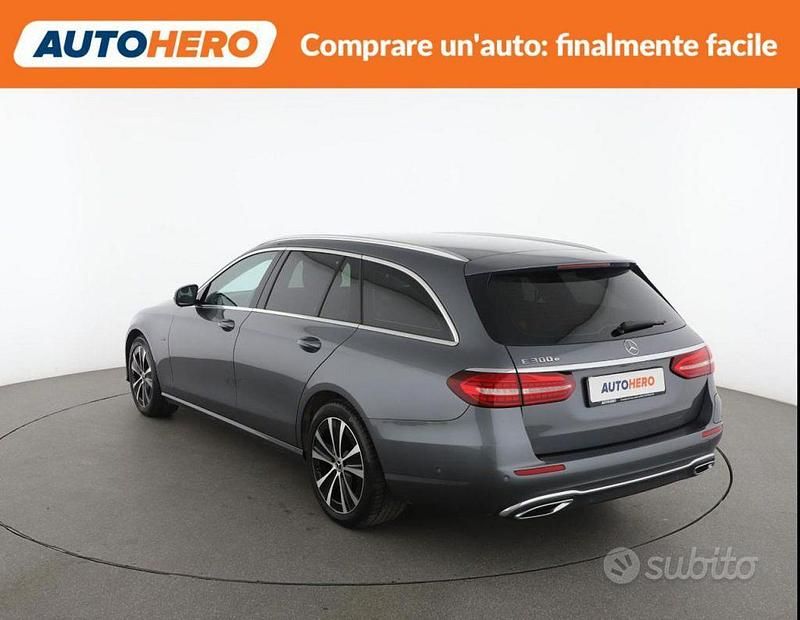 Begagnad Mercedes E300 Business 194 HK (142 kW) 2020 Grå Kombi