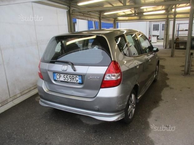 Venduto Honda Jazz 14 Graphite Auto Usate In Vendita