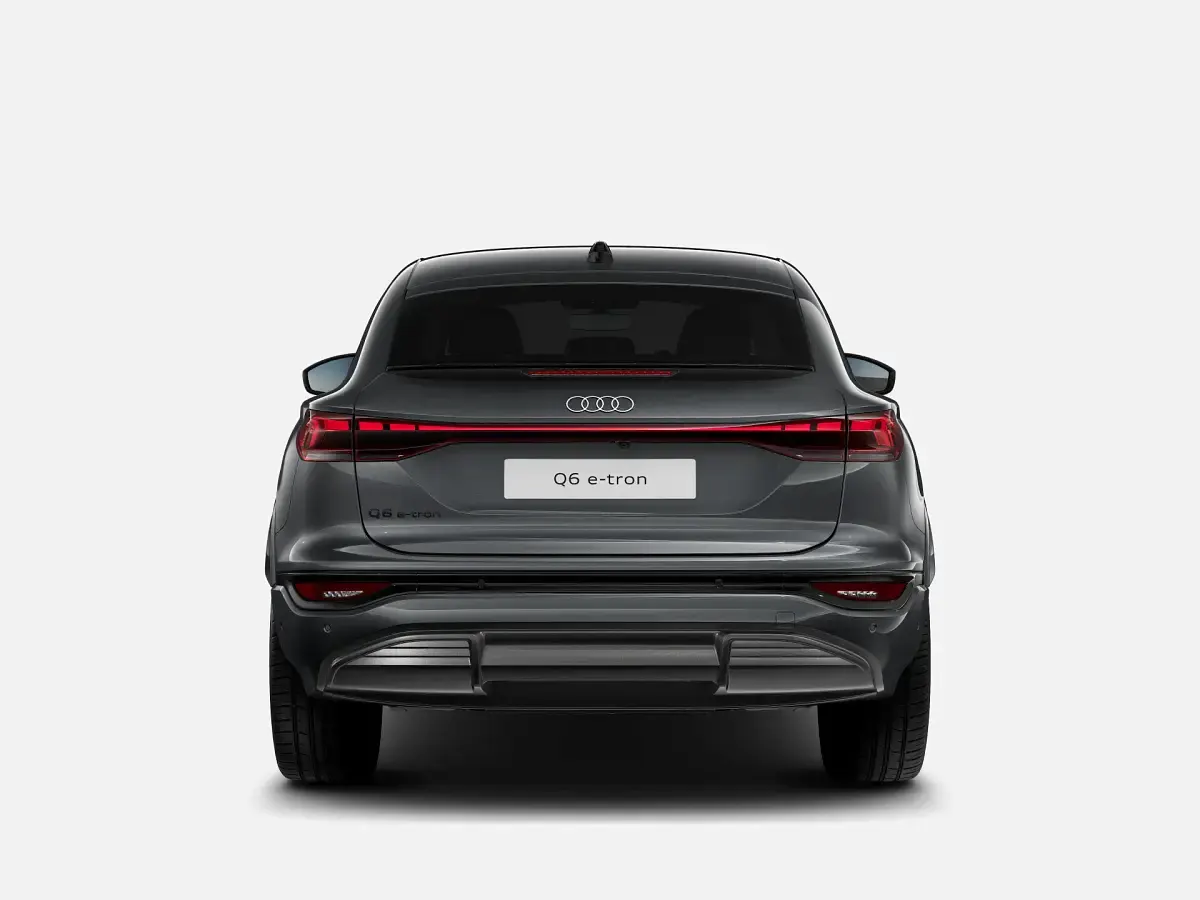 Nuova Audi Q6 Sportback e-tron S-Line 119 kW (163 CV) 2026 Grigio daytona perla SUV