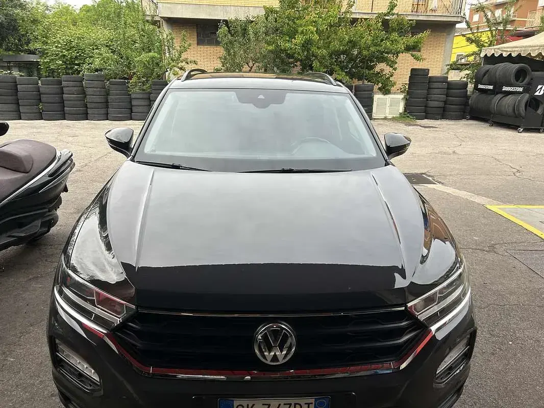 Usata VW T-Roc Style 116 CV (85 kW) 2018 Grigio SUV