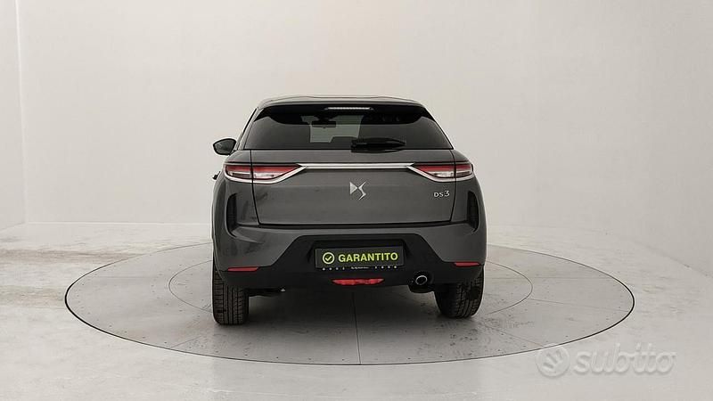Occasion DS Automobiles DS3 Crossback So Chic 131 ch (96 kW) 2021 Gris SUV