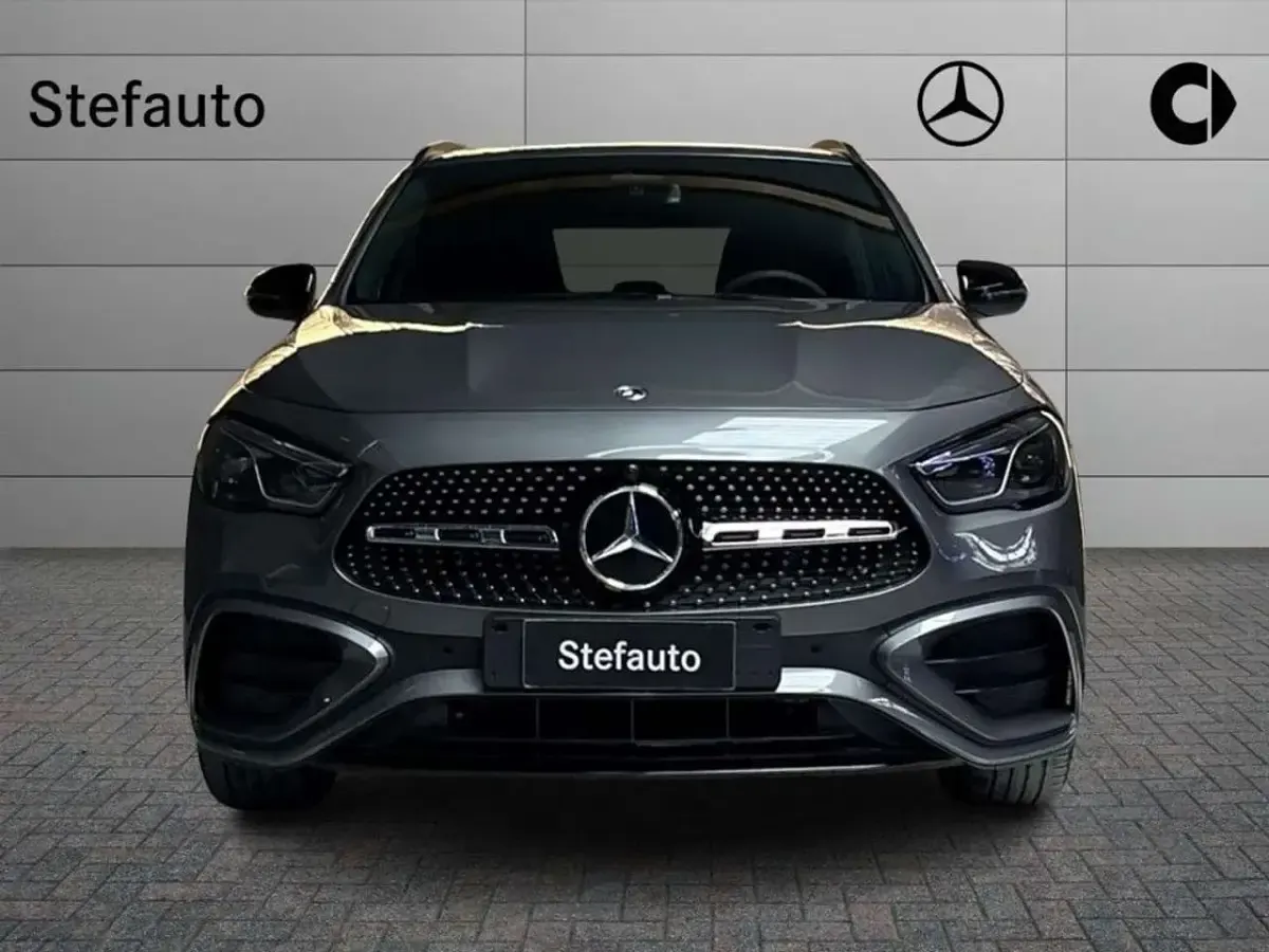 Nuova Mercedes GLA200 Advanced Plus 150 CV (110 kW) 2026 Grigio montagna SUV