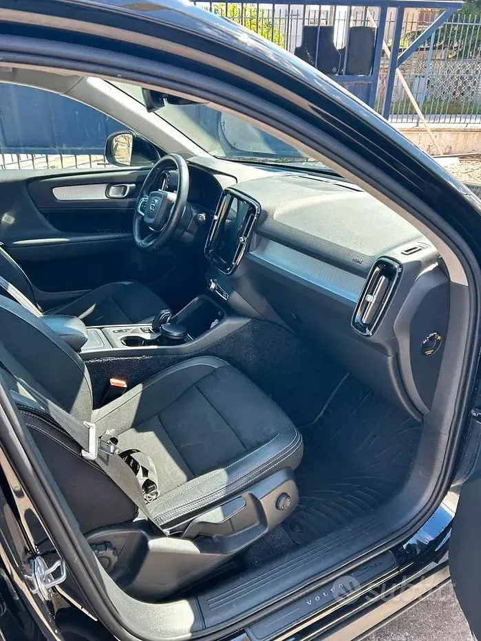 Usata Volvo XC40 150 CV (110 kW) 2018 Nero SUV