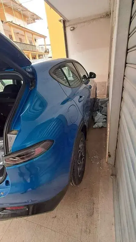Usata Alfa Romeo Tonale Sprint 131 CV (96 kW) 2024 Bluazzurro SUV