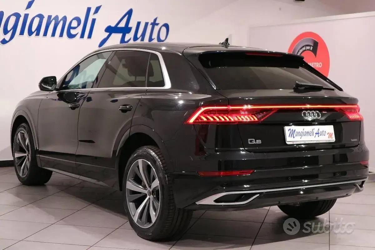 Usata Audi Q8 286 CV (210 kW) 2022 Nero SUV