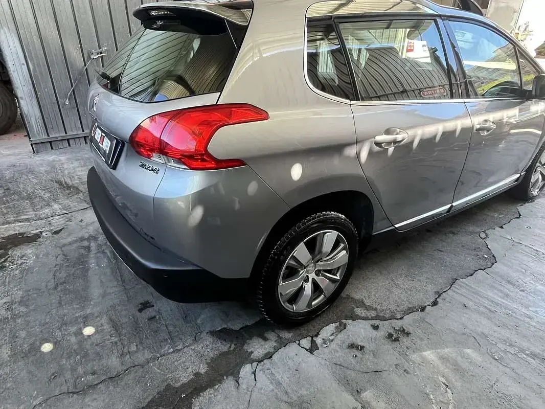 Usata Peugeot 2008 Allure 120 CV (88 kW) 2013 SUV