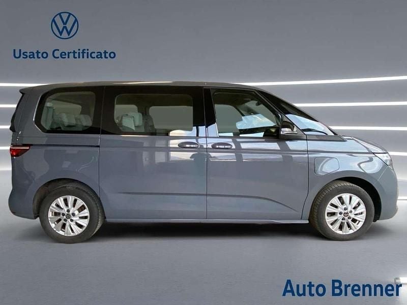 Usata VW Multivan Life 218 CV (160 kW) 2022 Pure grey/nero Furgone