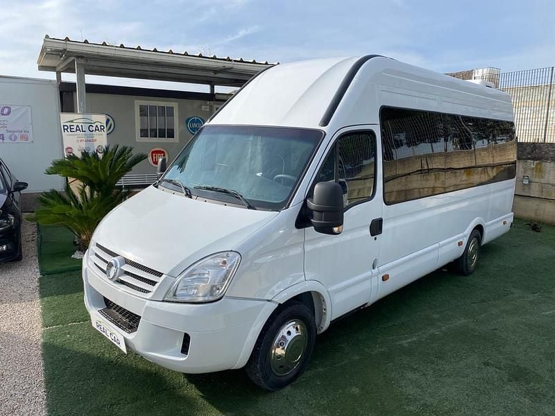 Usata Iveco Daily 149 CV (109 kW) 2008 Bianco Berlina