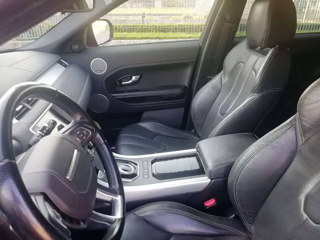 Usata Land Rover Range Rover evoque Dynamic 150 CV (110 kW) 2013 Rosso SUV