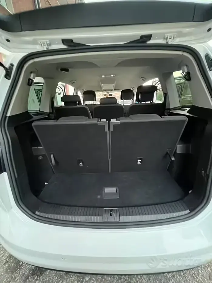 Usata VW Touran 150 CV (110 kW) 2016 Bianco Monovolume