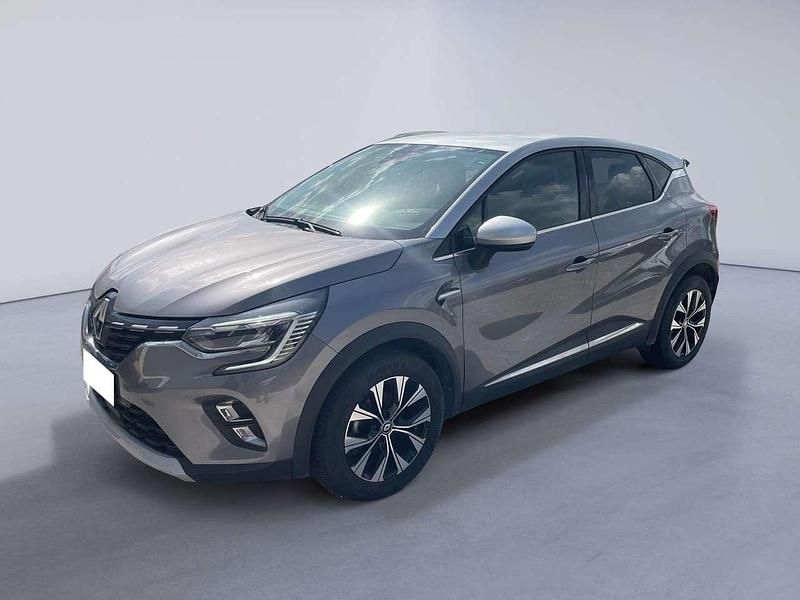 Usata Renault Captur Techno 91 CV (66 kW) 2024 Grigio SUV